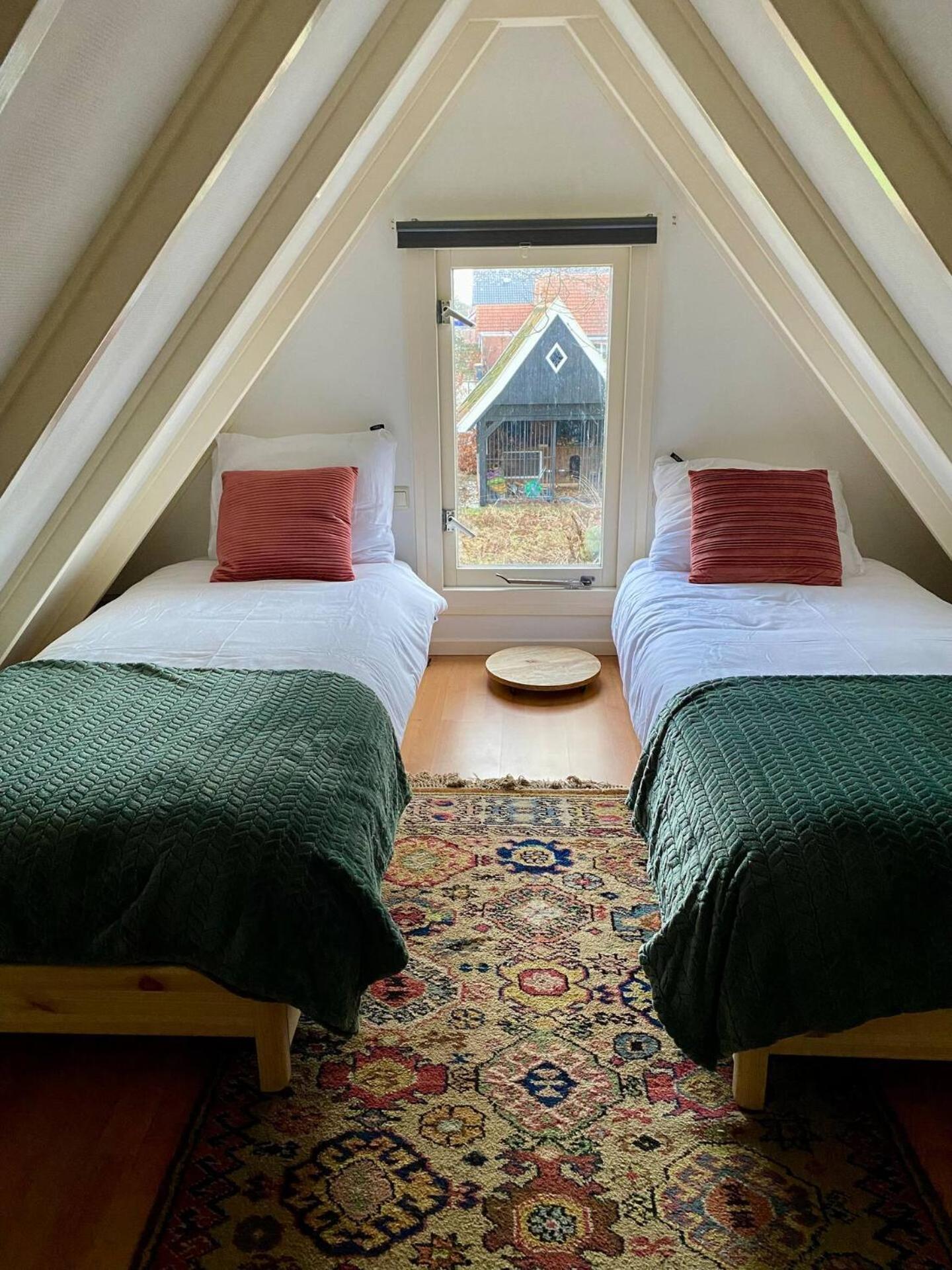 Reutum Loosan Lodges Gastenhuis מראה חיצוני תמונה